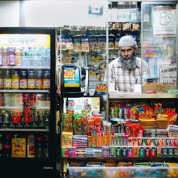 NYC Newsstands: Urban Photo Series by Nei Valente