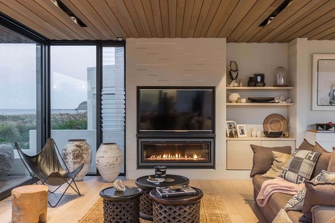 Coastal Holiday House Suitable for Frequent Guests and Informal Entertaining 25