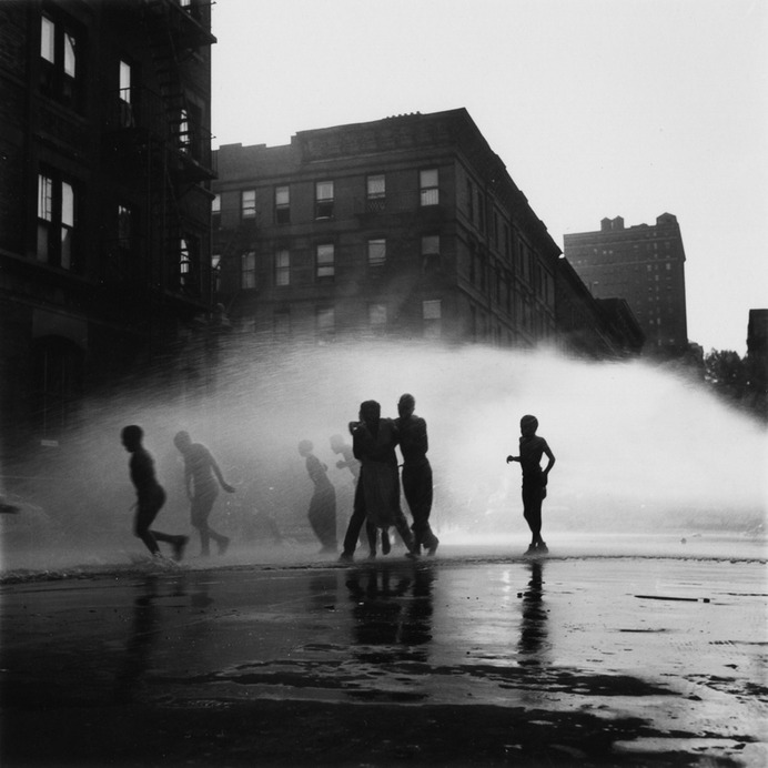 Gordon Parks's Harlem Argument - The New York Times