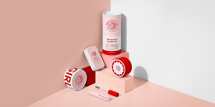 Girls Organic Lab Packaging - Mindsparkle Mag Girls Organic Lab creates organic personal care products personalized to individual needs. The result is a custom product that addresses each customer's concerns with excellence. #packaging #identity #branding #design #color #photography #graphic #design #gallery #blog #project #mindsparkle #mag #beautiful #portfolio #designer