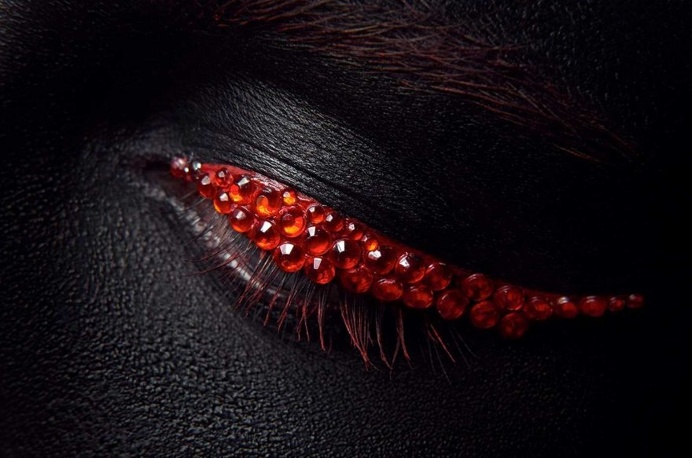 Macro Beauty: Glamour Photography by Alex Malikov