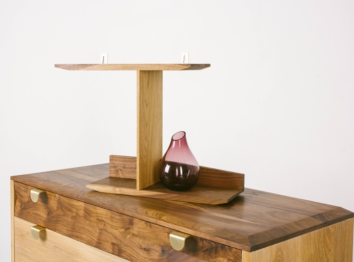 Shelf Little Sailer Fly Massive Millworks #shelf #book #flowers #interior #furniture #design #fly #massive #millworks #wood #woodworking