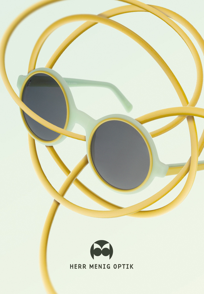 Ad illustration for Herr Menig Optik, an optician in Nürnberg Germany - www.philippzm.com #illustration #sunglasses #optician #ad
