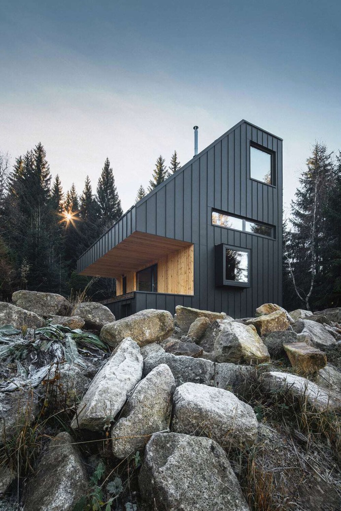 Weekend House Nové Hamry by NEW HOW Architects