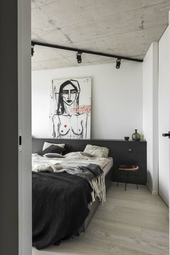Minimalist Urban Flat in Vilnius 8