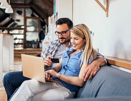 Want to have the best wedding registry? Well, let us show you some of the best places to register for a wedding, both offline and online!