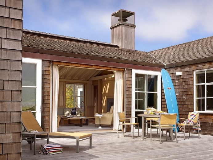 Traditional beach house in Northern California