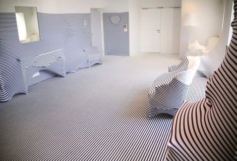 «La Suite» от Готье | Д.Журнал Studio Makkink & Bey #stripes #shopdesign #gaultier