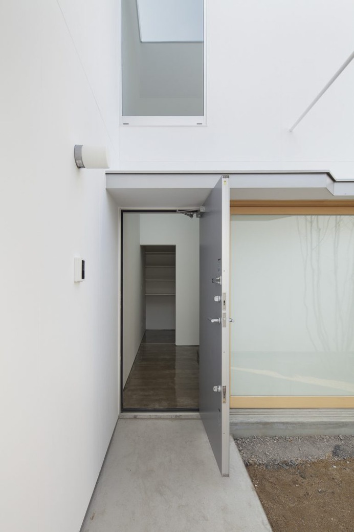 The Cave / Eto Kenta Atelier Architects