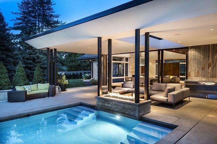 Single-Story Ranch with Large Atrium Spaces, Denver, Colorado 17