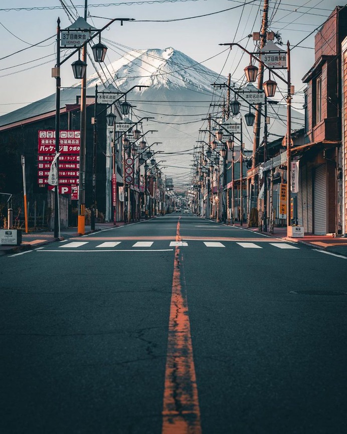 Striking Street Photography in Japan by James Takumi Shyegun