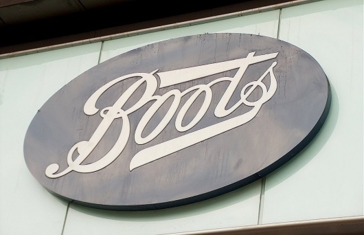 boots-20the-20chemist.jpg (1030×666) #script #sign #signage #type #typography