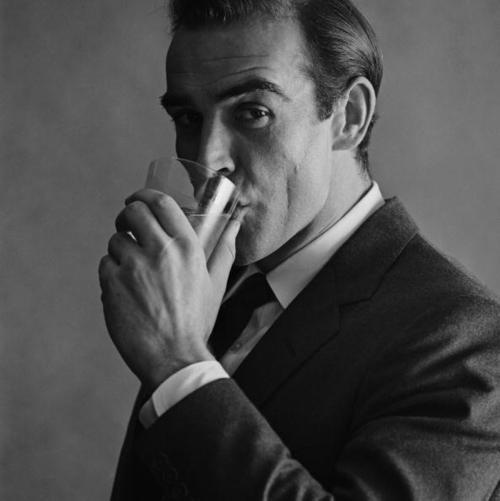Lifestyle of the UnemployedSean Connery #sean #bond #smart #james #suit #connery