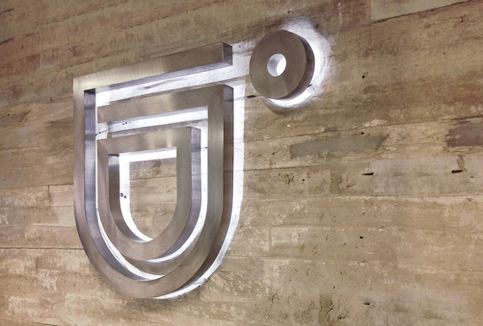 Intra Desarrollos by Firmalt #brand design #logo