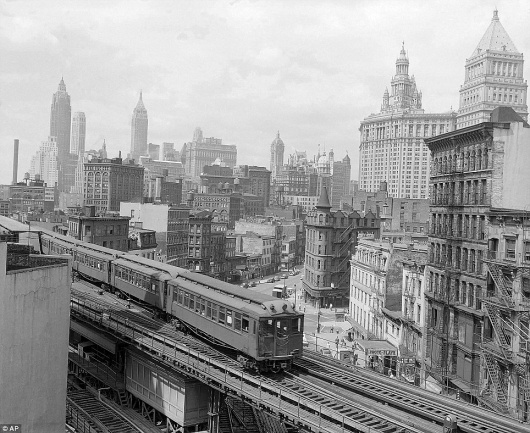 Never-before-seen photos from 100 years ago tell vivid story of gritty New York City | Mail Online #york #new