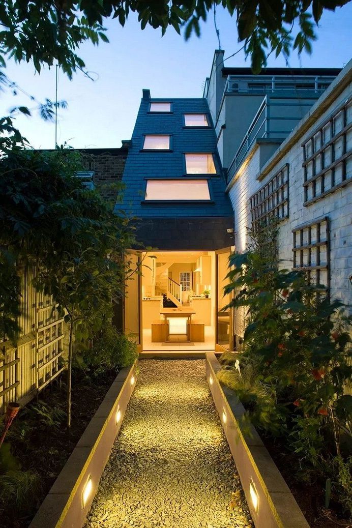 Slim House in London by alma-nac 13