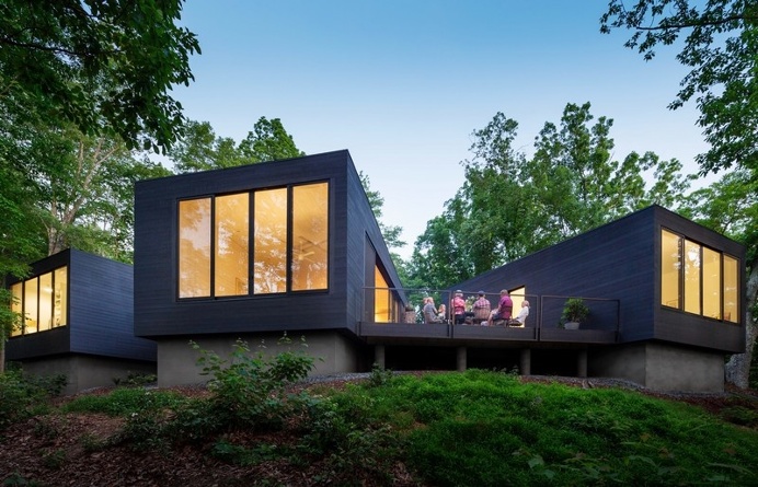 James River House – a Modern Family Weekend Retreat
