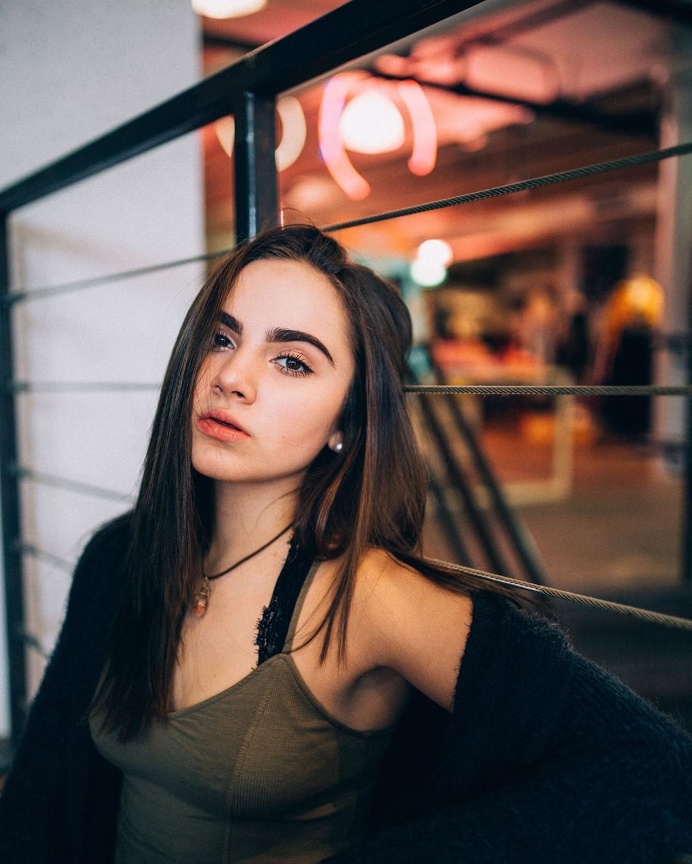 Gorgeous Lifestyle Portrait Photography by Emily Khan