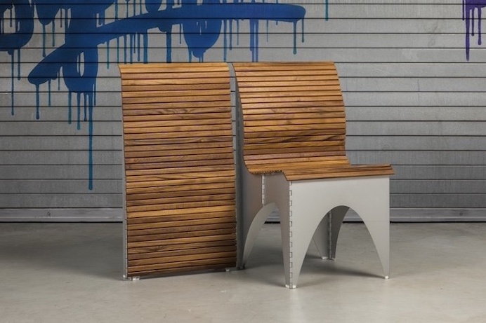 The Ollie Chair is a retractable seating that can also be used outdoors. It is light, convenient, practical, and artistic, suitable for ever