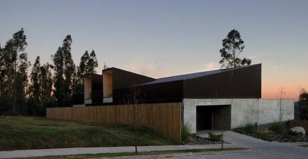 Concepción House / Elton+Leniz Arquitectos #sheds #architecture