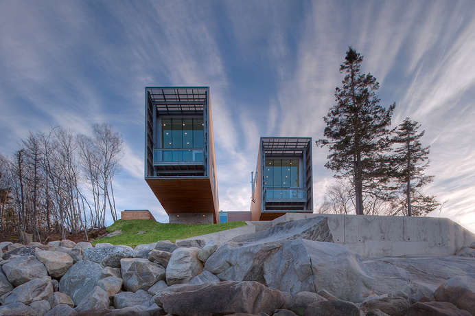 Cantilevered Two Hulls House Overlooking the Sea in Nova Scotia, Canada #cantilevered #canada #architecture #seaview