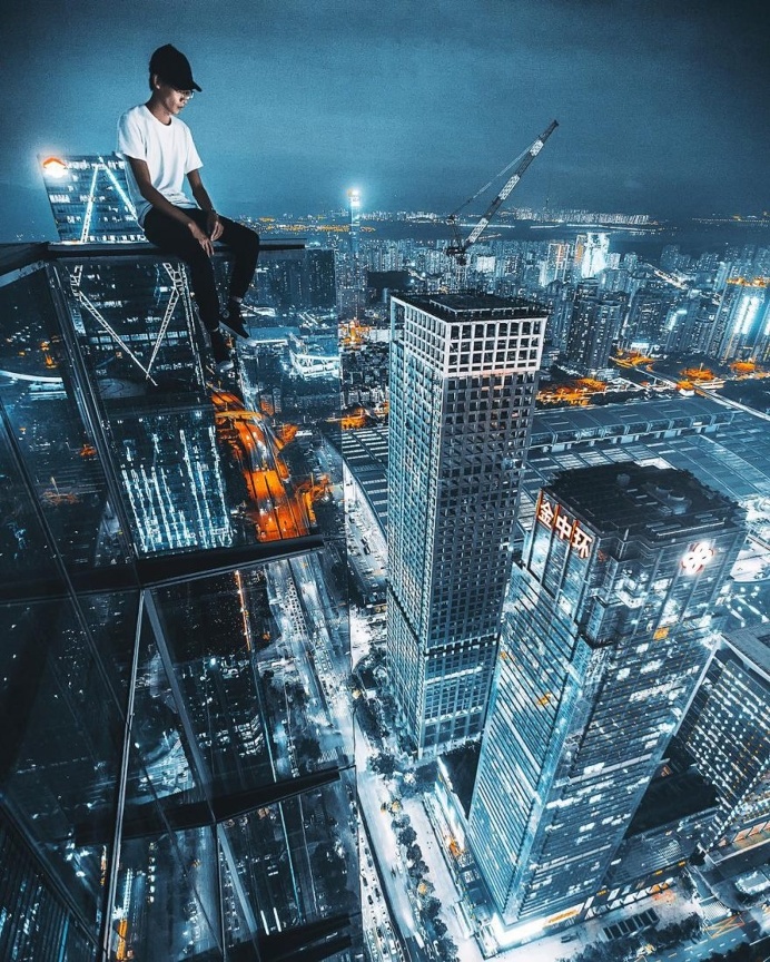 Incredible Rooftop Photography of Shenzhen by Ivan Sidorenko