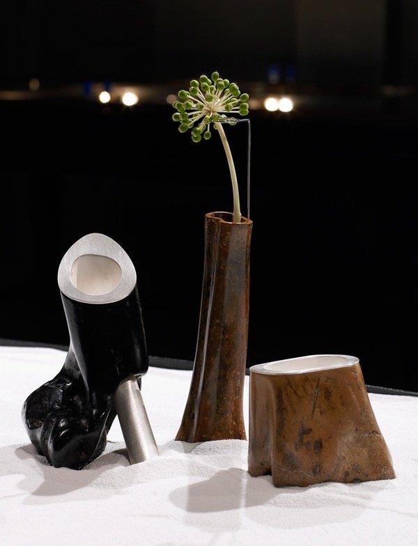 'ISN'T IT ROMANTIC?' DESIGN BETWEEN POETRY AND PROVOCATION AT THE MAKK #design #makk #art #museum