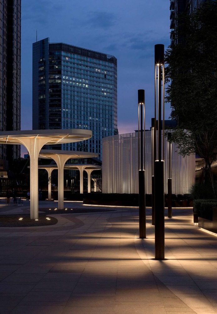 Lighting Heals Urban Space - Beijing CR Land·Instreet / PROL