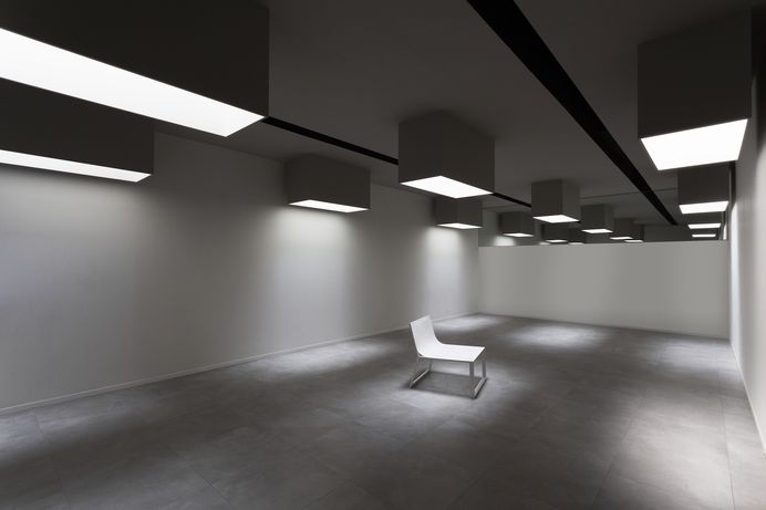 Office Building 1905 by Fran Silvestre Arquitectos