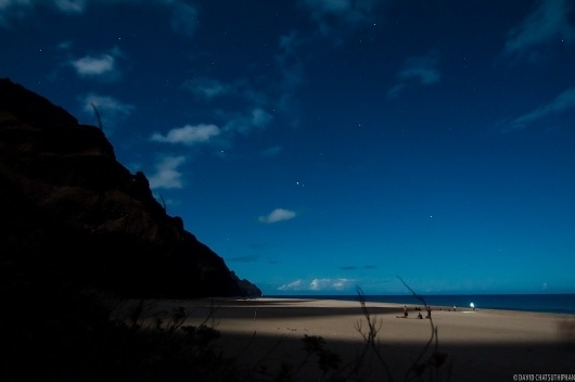 Unreal Hawaii - Kalalau Moonrise #night #hawaii #stars #photography #beach