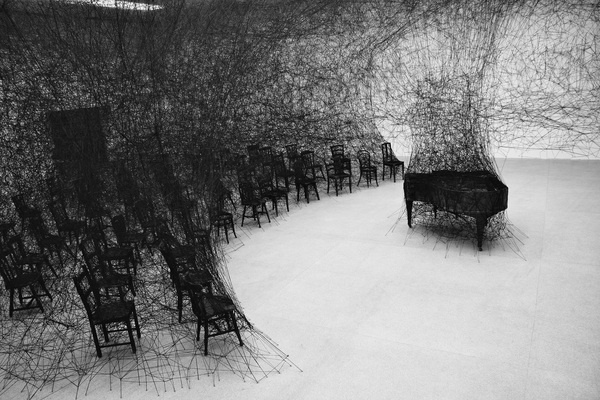 CJWHO ™ (Installations by Chiharu Shiota Chiharu Shiota...) #chiharu #installation #design #interiors #strange #art #threads #shiota #weird