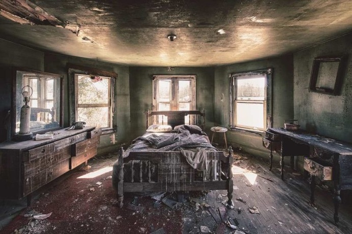 Gorgeous Abandoned Buildings Photography by Jamie Betts