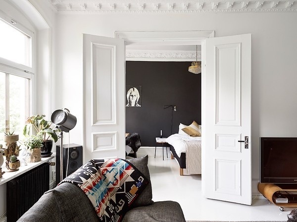 Wood, white and black in a warm mix emmas designblogg #interior #design #decor #deco #decoration