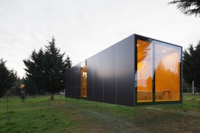 MIMA Designs a Sleek Portable Home