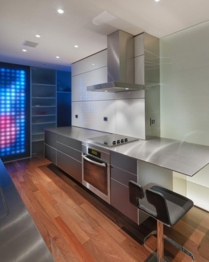 WANKEN - The Blog of Shelby White » San Francisco Carr Apartment #interior #steel #design #san #contemporary #stainless #francisco #apartment