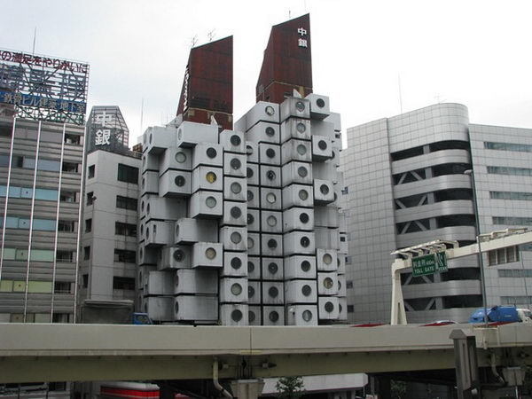 Nakagin Capsule Tower (Tokyo, Japan) #building #house #interesting