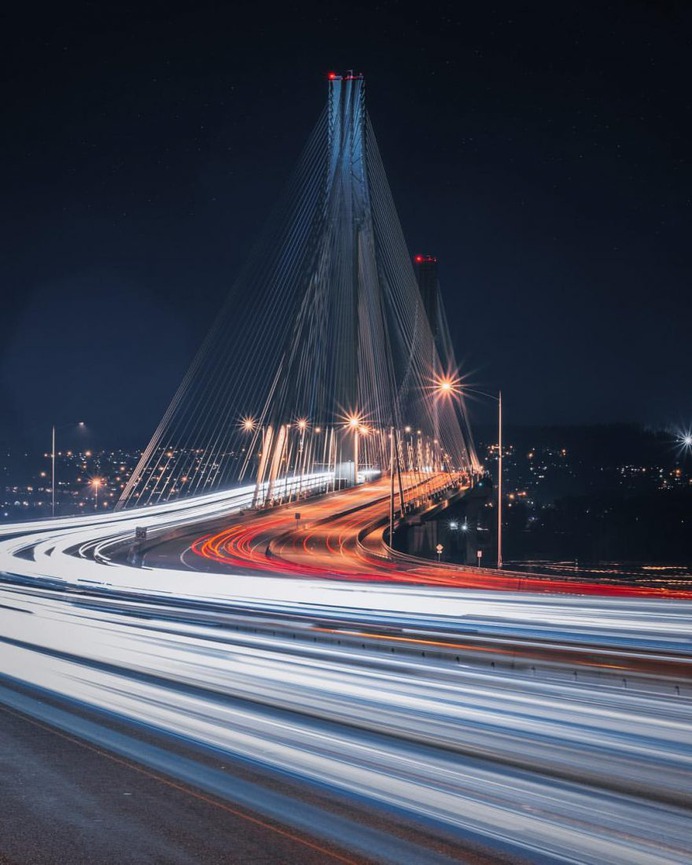 Vibrant and Moody Urban Photos in Vancouver by Mado El Khouly
