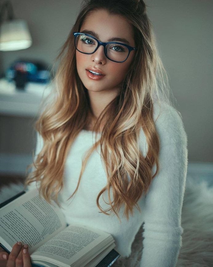 📸Photographer: Patrycja Horn @patrycjahorn 🎀Model: Kornelia @kornelia.ski 📌Follow: @portraitistnet 🔖Tag: #portraitistnet (at Suffolk County, New York) https://www.instagram.com/p/Br8u8awAo14/?utm_source=ig_tumblr_share&igshid=1u9zy78nlgyk0