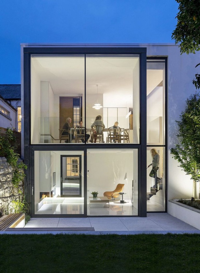 A Contemporary Two Storey Extension to a Victorian House in Dublin