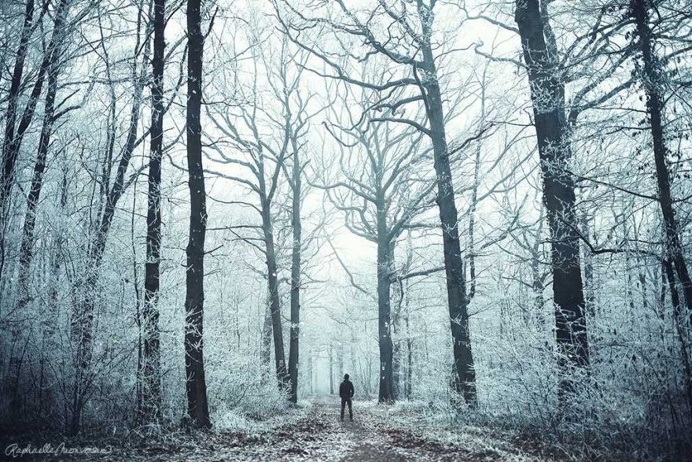 Dreamlike Portrait Photography by Raphaelle Monvoisin