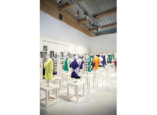 Feilden Fowles Architects - Pringle Travelling Exhibition #paris #london #design #exhibition #architecture #pringle #fashion #milan