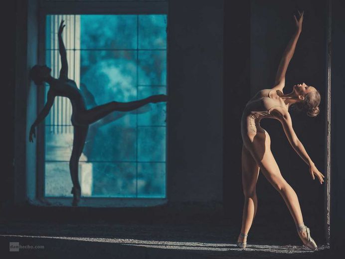 Beauty and Artistic Portrait Photography by Dan Hecho