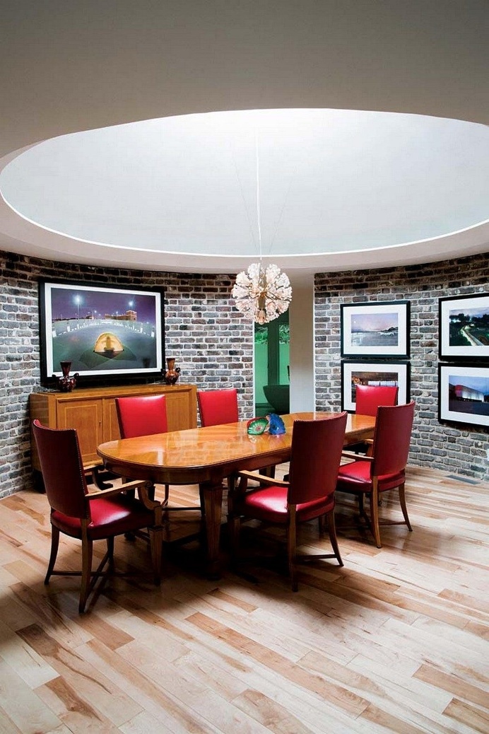 1963 Mountain Brook House in Alabama Gets a Contemporary Update 10
