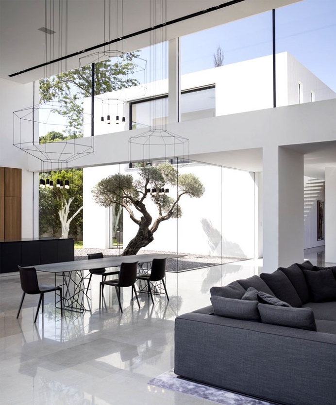 F House by Pitsou Kedem Architects