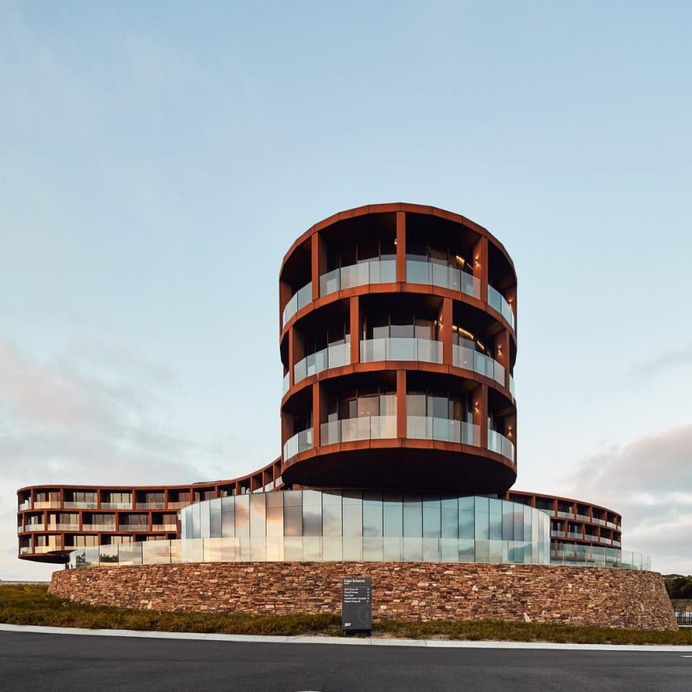 Striking Architecture Photography by Peter Bennetts