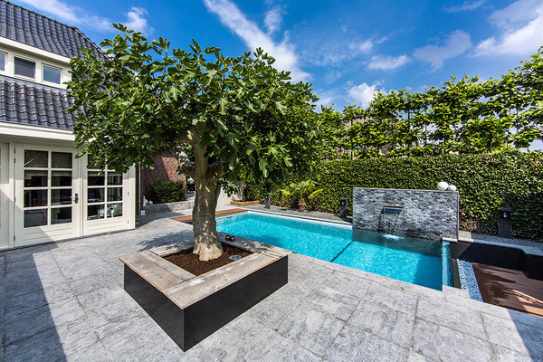 CJWHO ™ (Striking backyard oasis in The Netherlands Dream...) #netherlands #design #pool #architecture #luxury