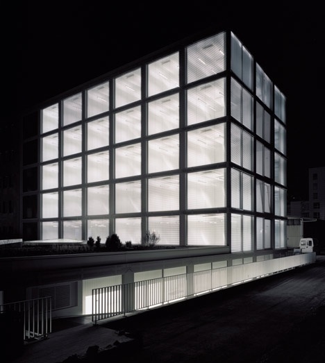 dezeen_ECA-OAI-Office-Building-by-Personeni-Raffaele-Scharer-Architects-1.jpg 468×523 pixels #tonatiuh #swiss #schrer #architectes #architecture #prs #raffaele #personeni