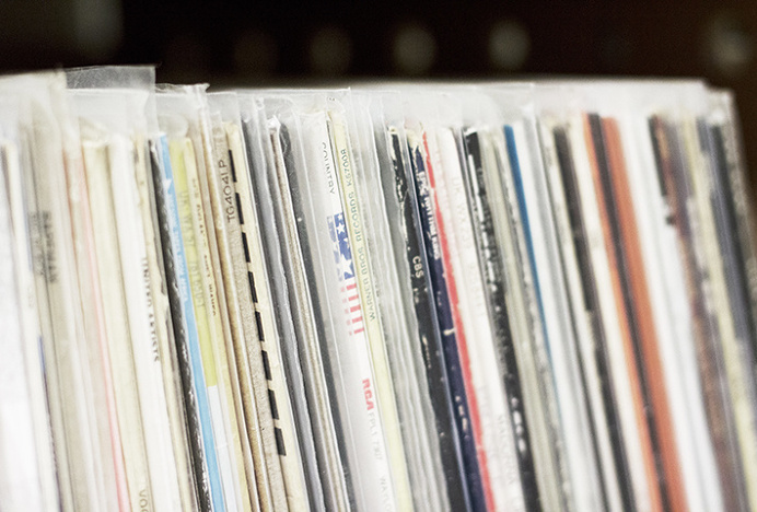 Record Mania by Bedow #branding #photography
