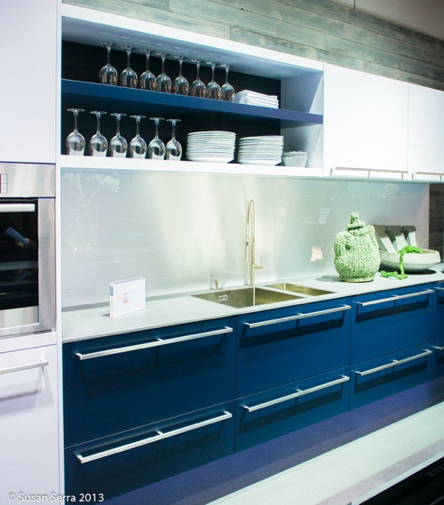 Interior Inspiration: 12 Kitchens with Color Photo #interior #kitchen #design #decoration