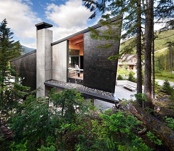 Whistler Residence by BattersbyHowat Architects